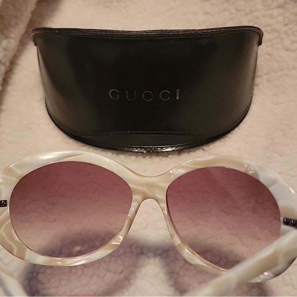 Authentic Gucci glasses - Picture 2 of 5